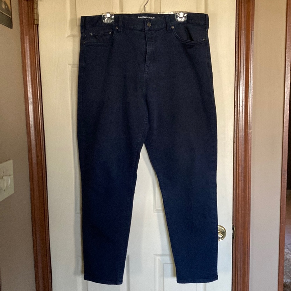 Banana Republic Travelers Pants, navy, size 38 x 32